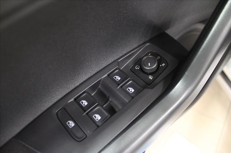 Volkswagen Taigo 1,0 TSi 81 kW Life 1.maj. CZ - fotka 15 z 35