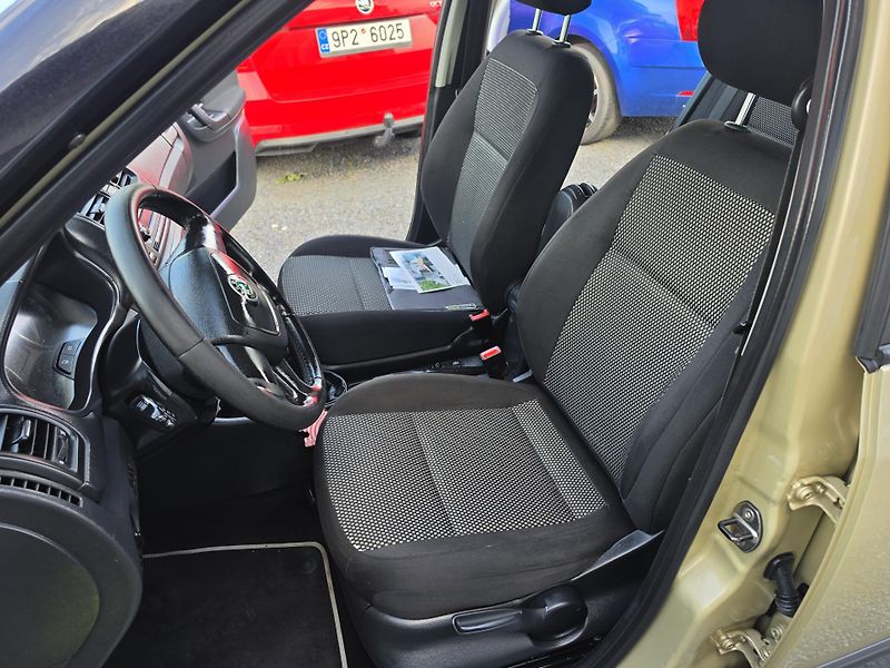 Škoda Fabia 1.2 TSI Scout  - fotka 13 z 25