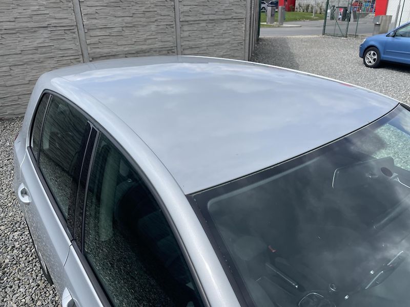 Volkswagen Golf 1.6TDi 105PS  6 HIGHLINE TOP!! - fotka 65 z 176