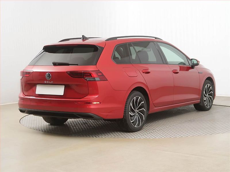 Volkswagen Golf (2021) 2.0 TDI, Automat, Serv.kniha - fotka 5 z 17