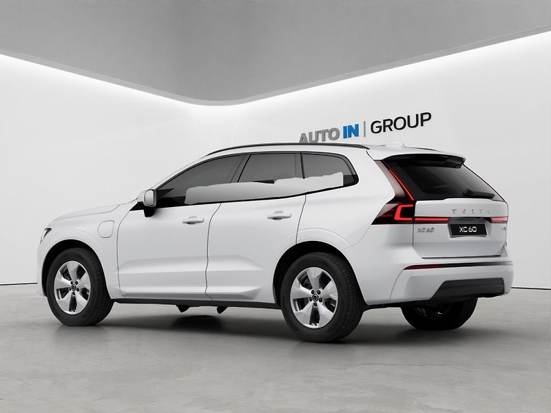 Volvo XC60 (2026) B5 AWD Core Auto 5d - fotka 5 z 11