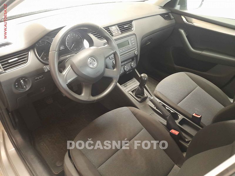 Škoda Octavia (2013) 1.2 tsi, 1.maj,ČR, servis - fotka 3 z 3