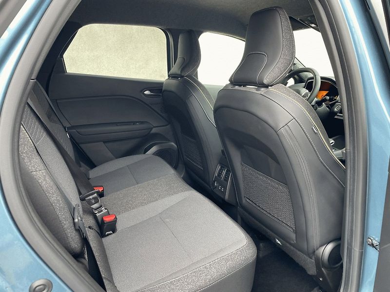 Renault Symbioz (2025) Techno E-Tech full hybrid 145k - fotka 9 z 22