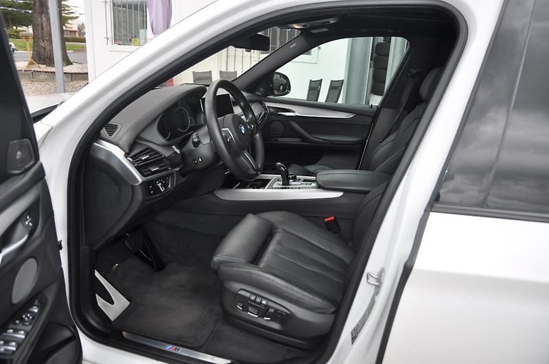 BMW X5 xDrive 40d 230kW M-Paket - fotka 6 z 33