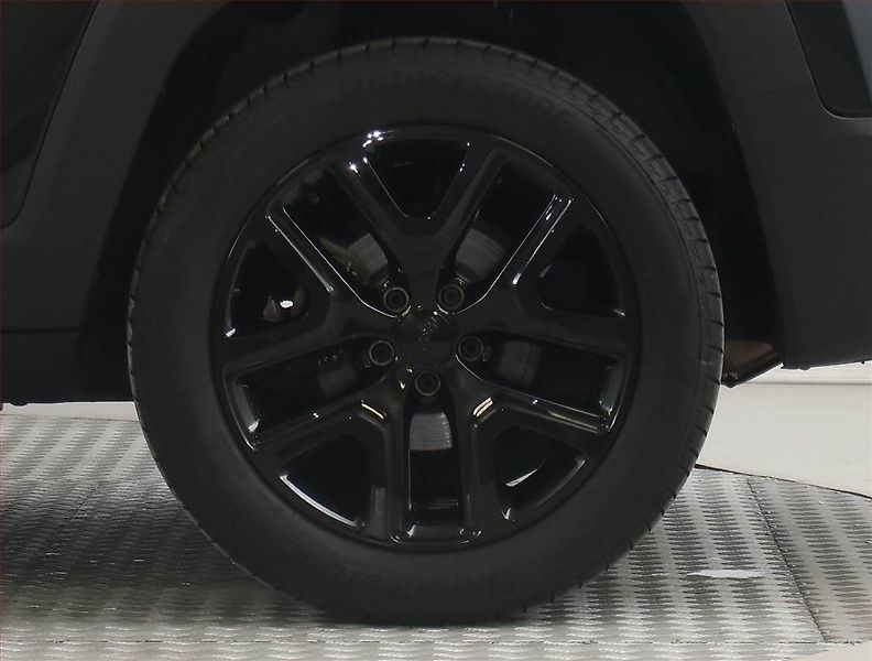 Jeep Renegade (2022) 1.3 T-GDI, Automat, ČR,1.maj - fotka 15 z 18
