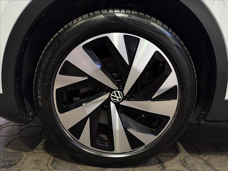 Volkswagen ID.4 150kW PRO PF. TAŽNÉ MATRIX LED - fotka 39 z 41