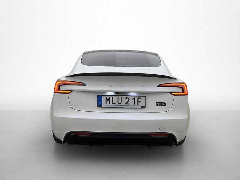 Tesla Model 3 Performance AWD - fotka 6 z 29