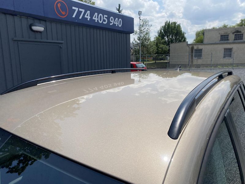 Volkswagen Touran 1.2 TSI 77kW-CLIMATRONIC-NAVI - fotka 10 z 41