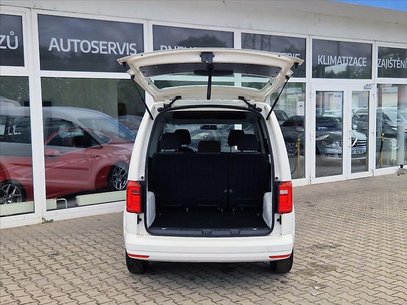 Volkswagen Caddy 1,0 TSI 75kW AC VÝHŘEV 5MÍST - fotka 9 z 32