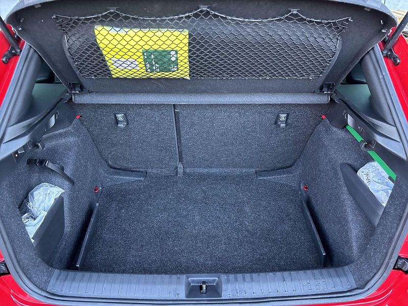 Škoda Kamiq (2024) 1.5 TSI DSG Monte Carlo - fotka 28 z 33
