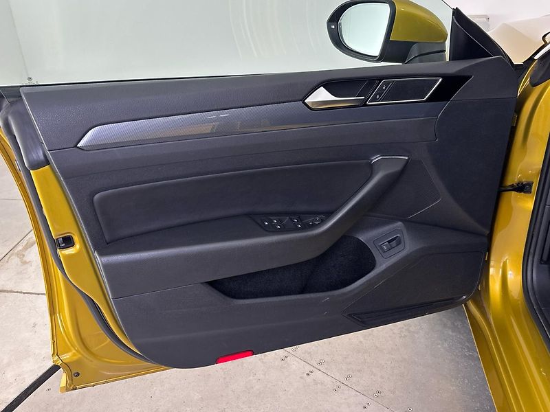 Volkswagen Arteon R-LINE 4MOT DSG - fotka 13 z 29