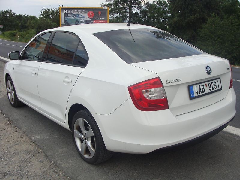 Škoda Rapid 1.2 TSi Ambiente, koupeno v ČR - fotka 4 z 22