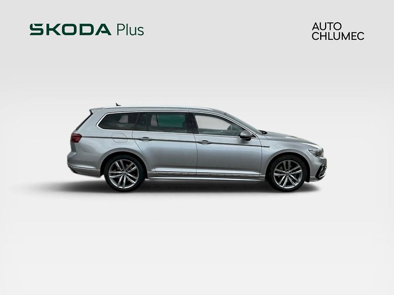 Volkswagen Passat (2021) 2.0 TDI DSG Elegance R-Line - fotka 7 z 22