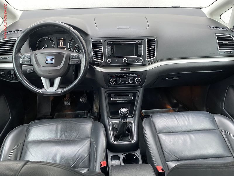 Seat Alhambra (2012) 2.0 TDi 4x4, Style, TZ - fotka 8 z 18