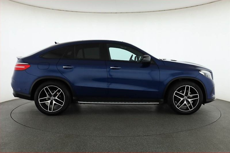 Mercedes-Benz GLE (2018) 350 d 4MATIC - fotka 6 z 20