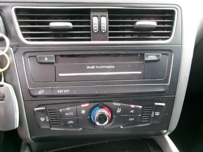 Audi Q5 (2009) 3,0TDI QUATTRO AC NAVI - fotka 22 z 28