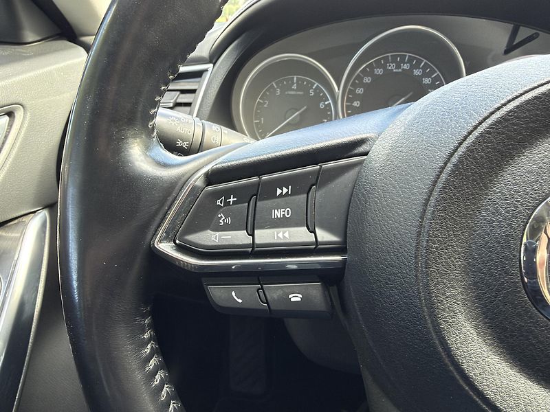 Mazda 6 2.0  Exclusive-Line FACELIFT - fotka 30 z 32