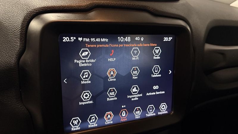 Jeep Renegade (2022) T4 4X4, PHEV,5REZERVOVÁNO - fotka 29 z 34