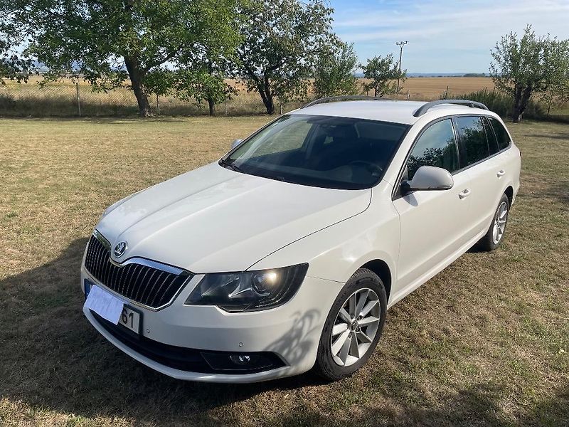 Škoda Superb (2014) - fotka 1 z 11