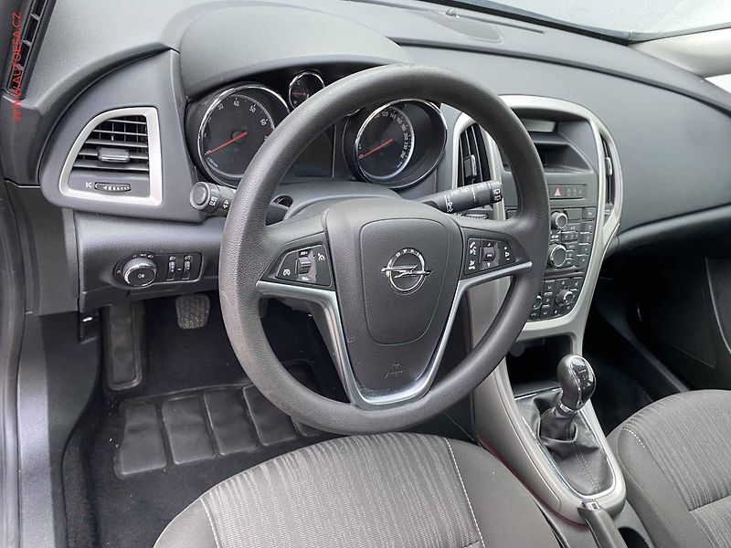 Opel Astra (2012) 1.4 T, Edition, AC, TZ - fotka 12 z 18