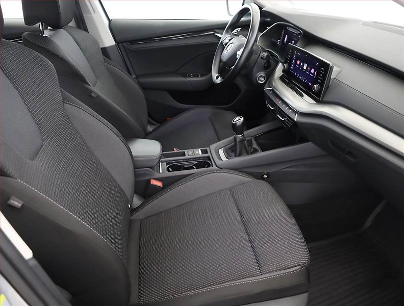 Škoda Octavia (2023) Ambition 2.0 TDI, ČR,1.maj - fotka 7 z 19