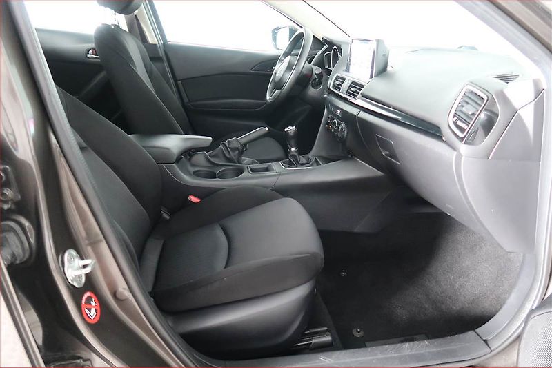 Mazda 3 (2014) 1.5 Skyactiv-G, Navi - fotka 9 z 16