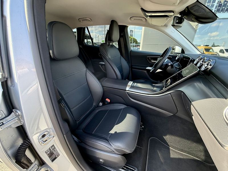 Mercedes-Benz GLC (2025) 220 d 4MATIC - fotka 39 z 47