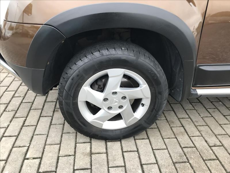 Dacia Duster 1,5 - fotka 13 z 14