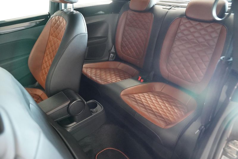 Volkswagen Beetle - fotka 26 z 27