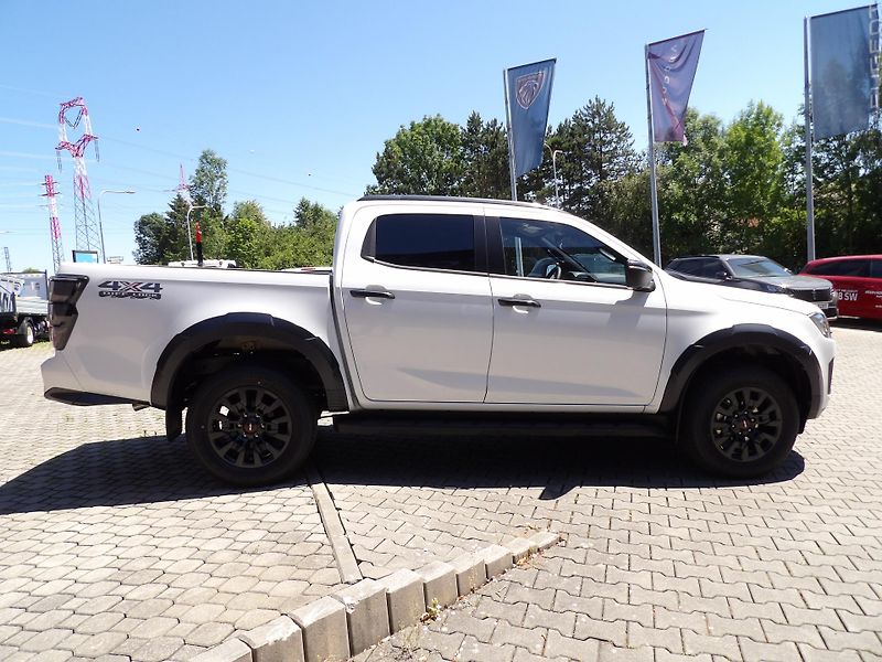 Isuzu D-Max (2026) V-Cross 2.2L 163K 4x4 8st. A/T - fotka 12 z 51