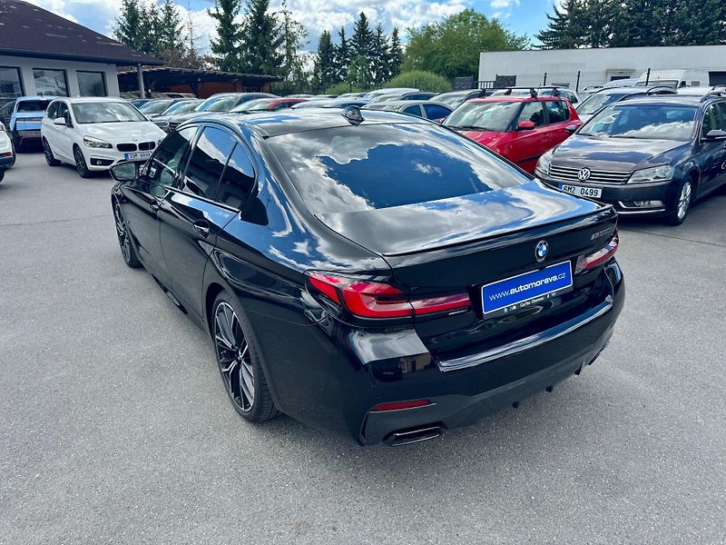 BMW Řada 5 (2022) M550i Xdrive - CZ - DPH - fotka 8 z 30