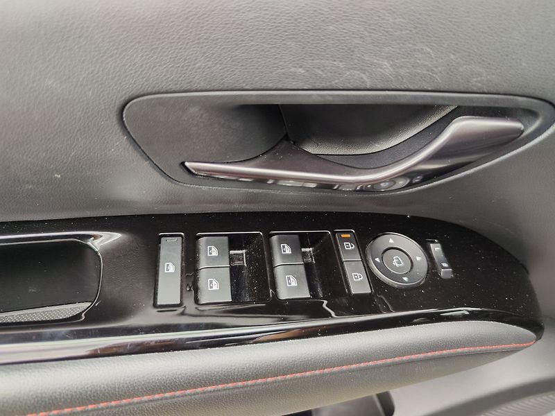 Hyundai Tucson 1.6 T-GDI/118kW N-Line DCT - fotka 32 z 34