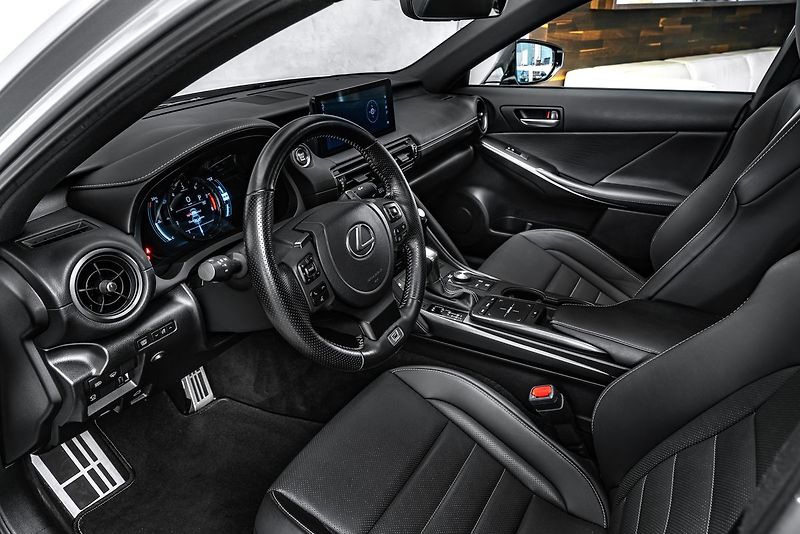 Lexus IS F IS 500F SPORT - fotka 15 z 27