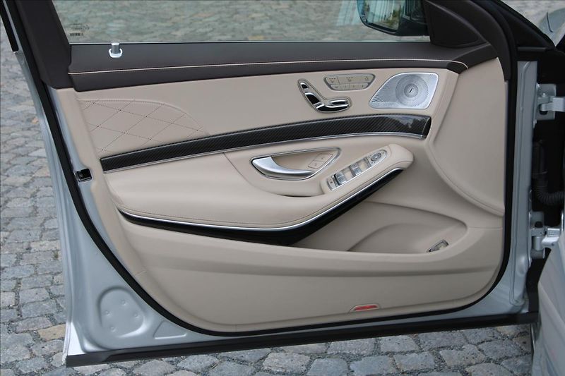 Mercedes-Benz Třídy S S 63 AMG/25.200km/TOP/CZ - fotka 14 z 46