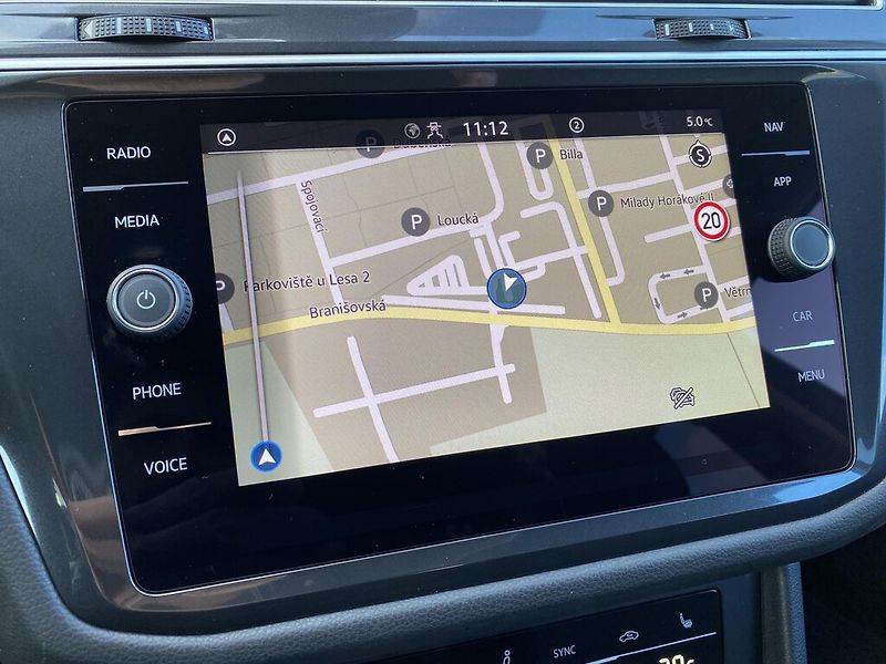 Volkswagen Tiguan Allspace 2,0 TDI 110 kW Elegance DSG - fotka 17 z 29