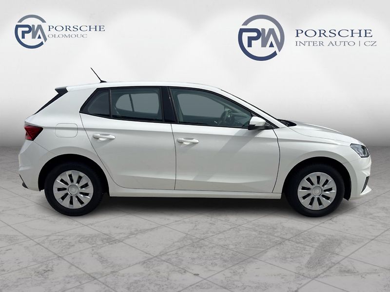 Škoda Fabia 1,0 MPI 48 kW ACTIVE - fotka 8 z 26