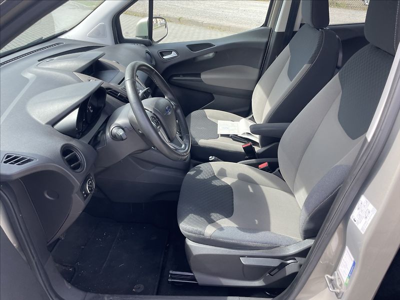 Ford Tourneo Connect 1,5 TDCi Trend Klima bez koroz - fotka 8 z 33