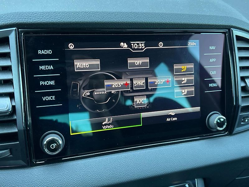 Škoda Karoq Selection - fotka 25 z 28