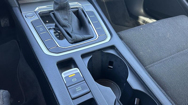 Volkswagen Passat (2017) 1,4 TSI DSG Comfortline - fotka 15 z 25