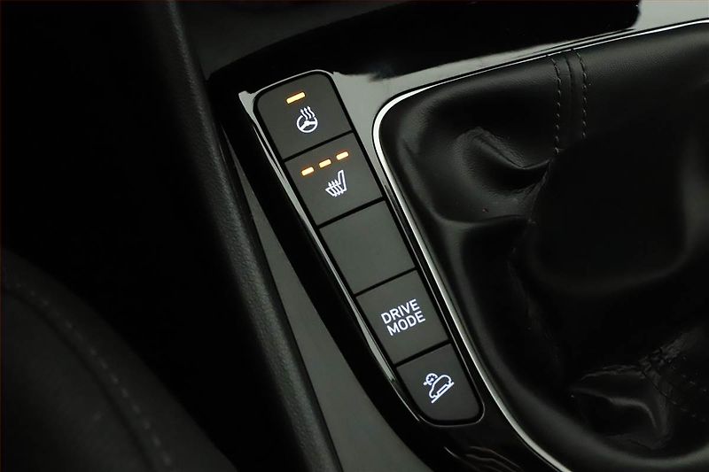 Hyundai Tucson (2022) Smart 1.6 CRDi - fotka 14 z 20
