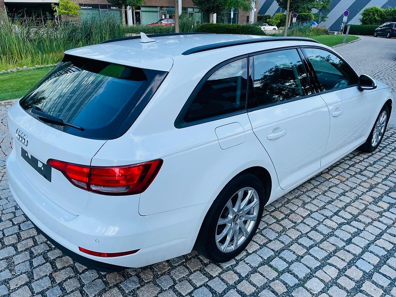 Audi A4 3.0TDI AUT KAMERA SERVISKA  - fotka 12 z 60