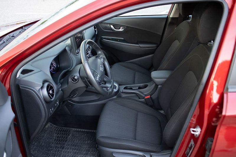 Hyundai Kona 145 kW, po servise, tažné, aut - fotka 12 z 35