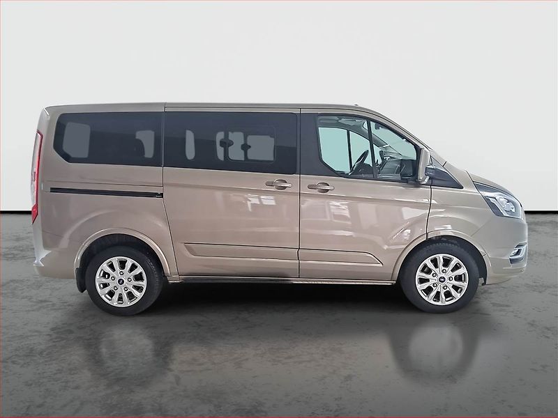 Ford Tourneo Custom (2019) Titanium 2.0 EcoBlue mHEV - fotka 6 z 23