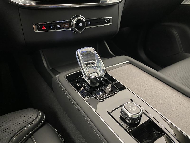 Volvo XC90 (2026) T8 AWD Plug-in BRIGHT ULTRA - fotka 42 z 75