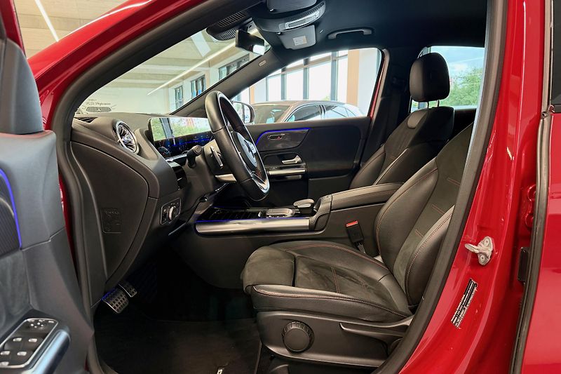 Mercedes-Benz GLA (2021) GLA 220d 4Matic AMG Line - fotka 41 z 121