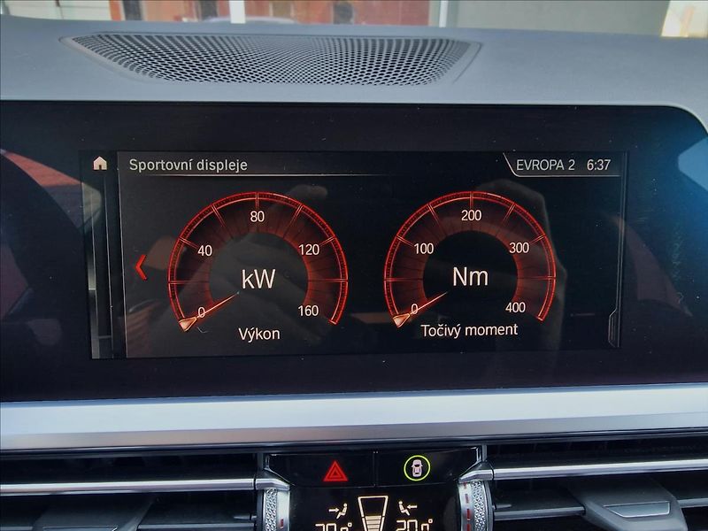 BMW Řada 3 320d xDrive,M Sport,ČR,1.Maj. - fotka 27 z 50