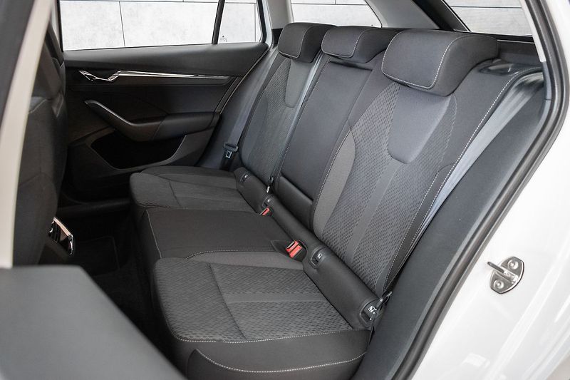 Škoda Octavia 1.5 TSI e-TEC*STYLE*DPH*ČR 1.M - fotka 13 z 41