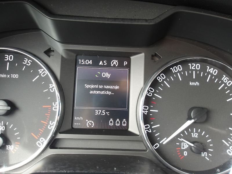 Škoda Octavia 1,6TDi 81kW DSG ! ČR !  KRASAV - fotka 28 z 33