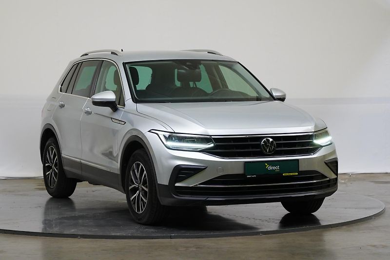 Volkswagen Tiguan - fotka 8 z 26