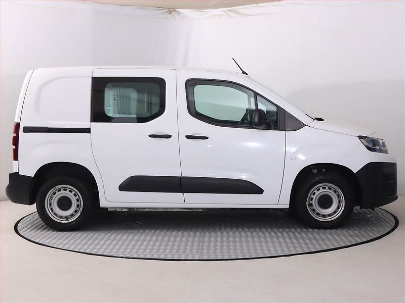 Citroën Berlingo (2022) 1.5 BlueHDi, DPH - fotka 6 z 13